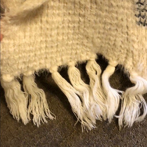 Unstructured sweater / wrap - Picture 2 of 3